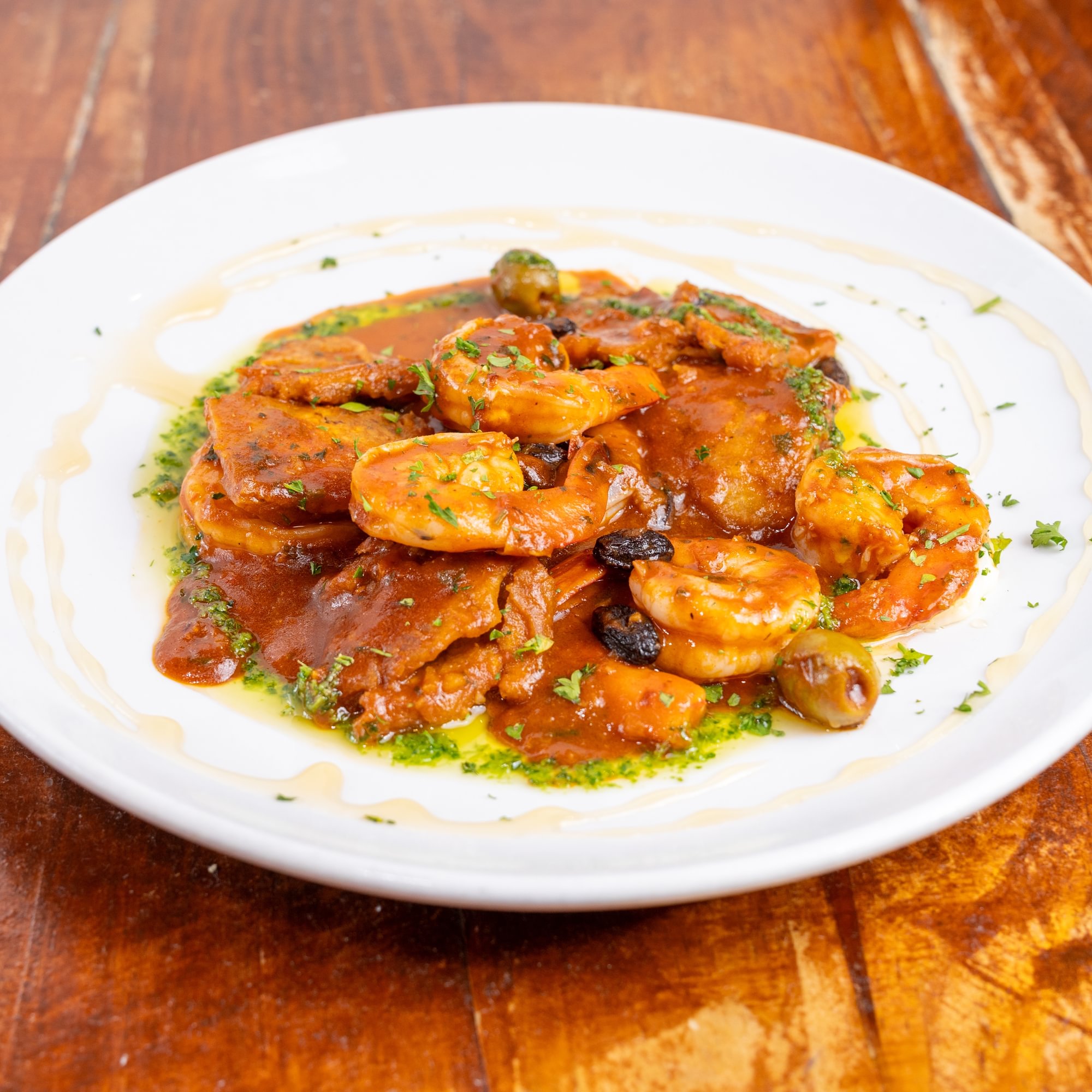 Camarones con Tostones (Shrimp with Tostones)
