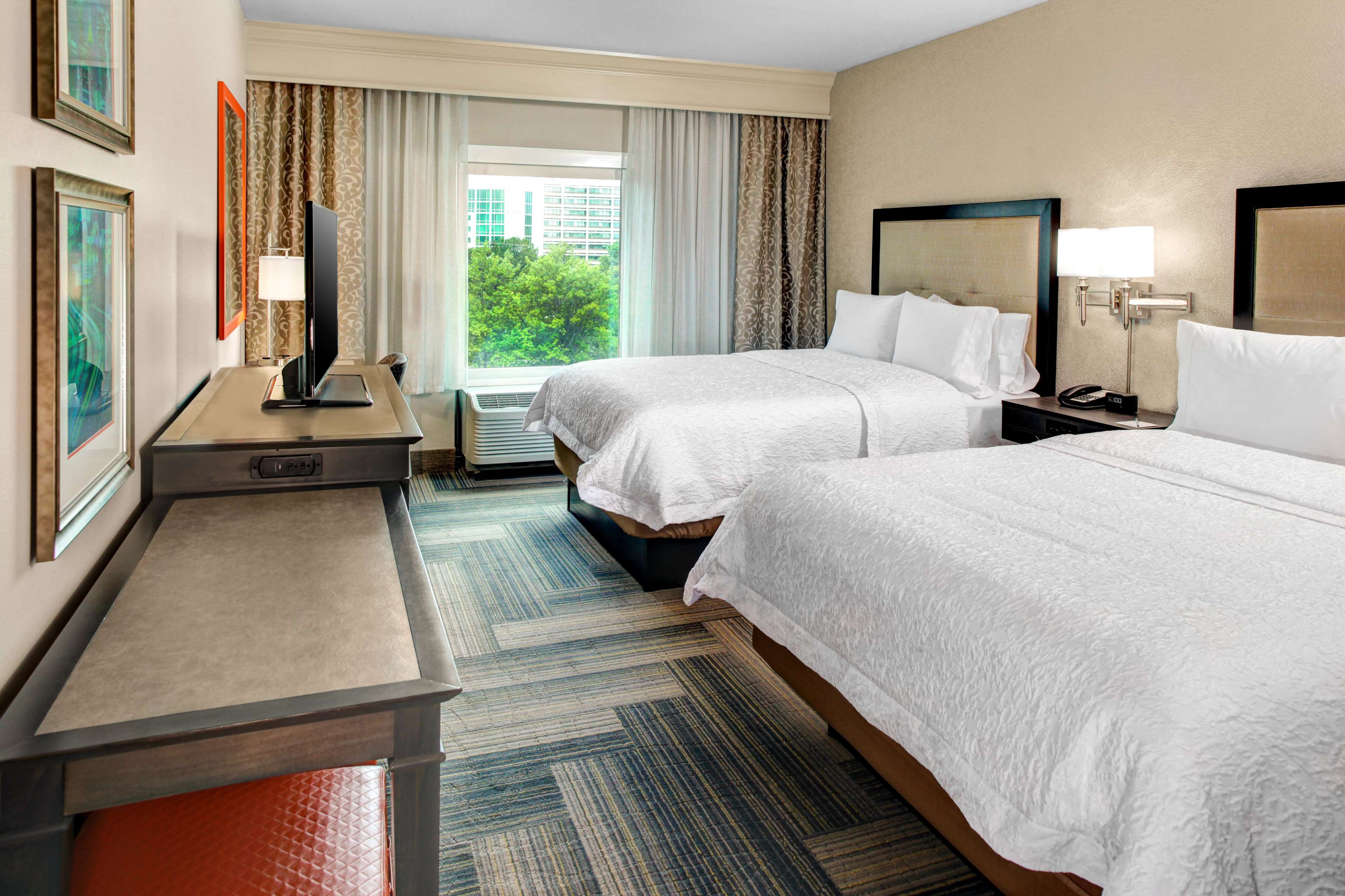 Hampton Inn & Suites by Hilton Atlanta Perimeter Dunwoody Photo