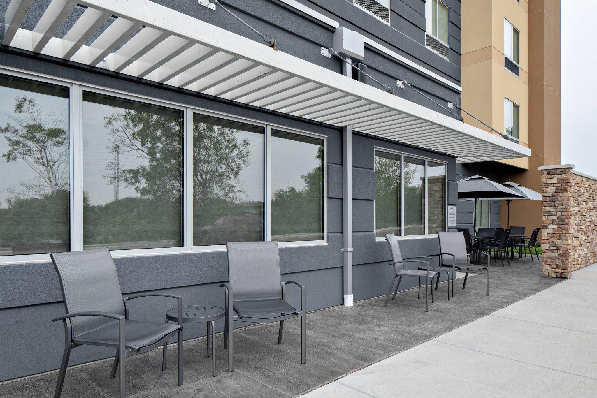 Fairfield Inn & Suites by Marriott Lake Geneva Photo