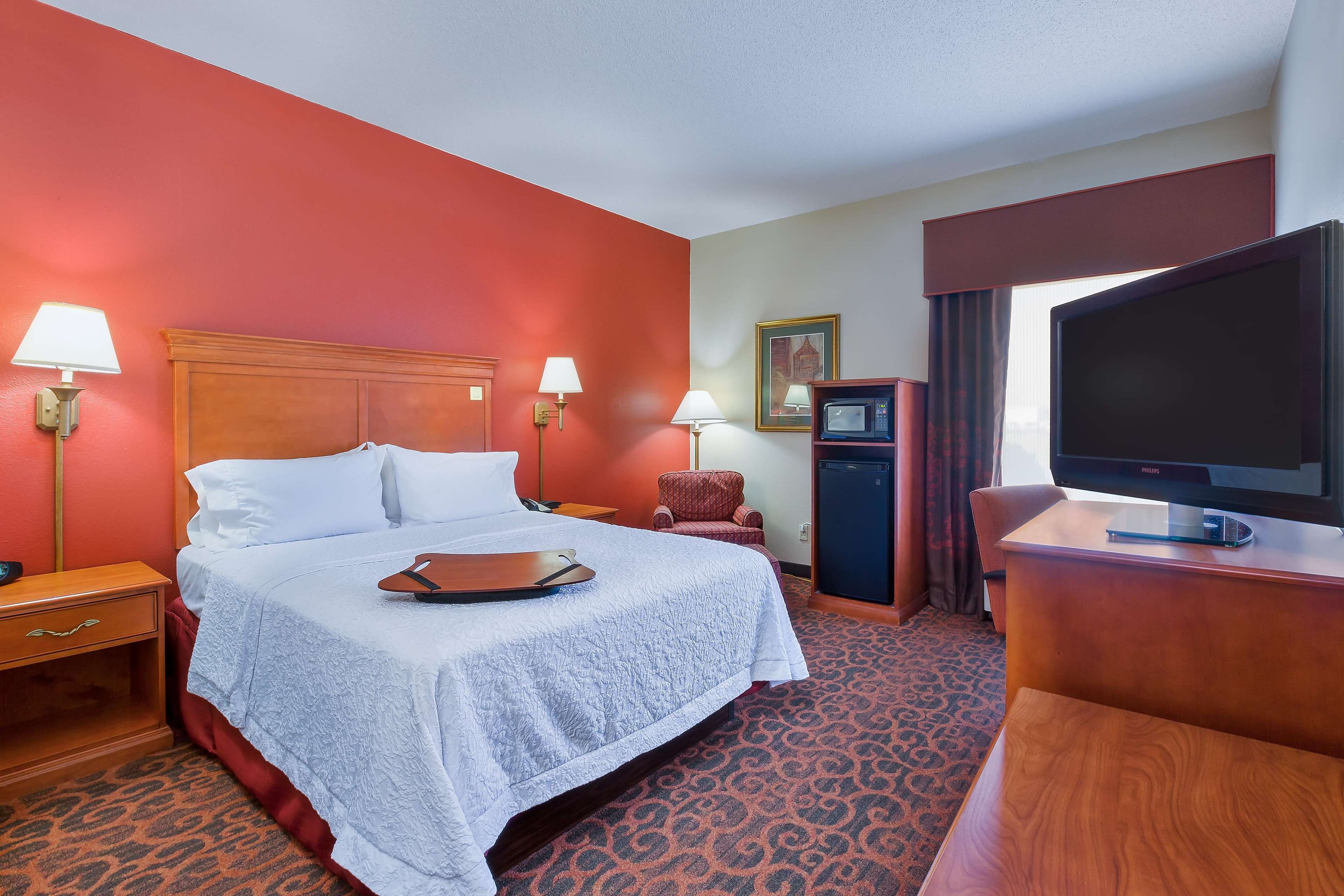 Hampton Inn Marion Photo