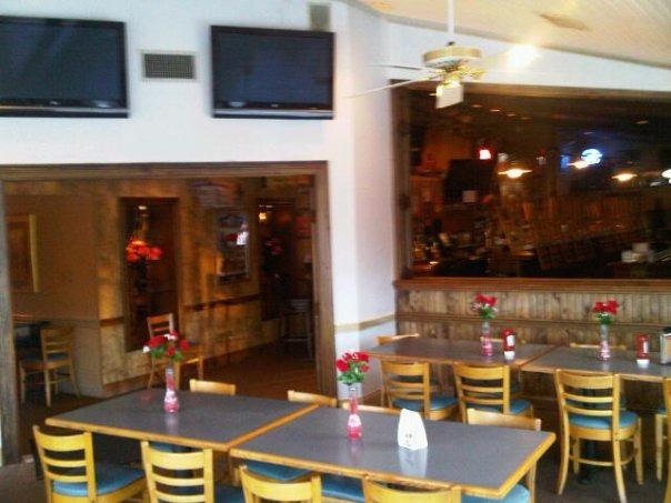 Sam's Food & Spirits Image