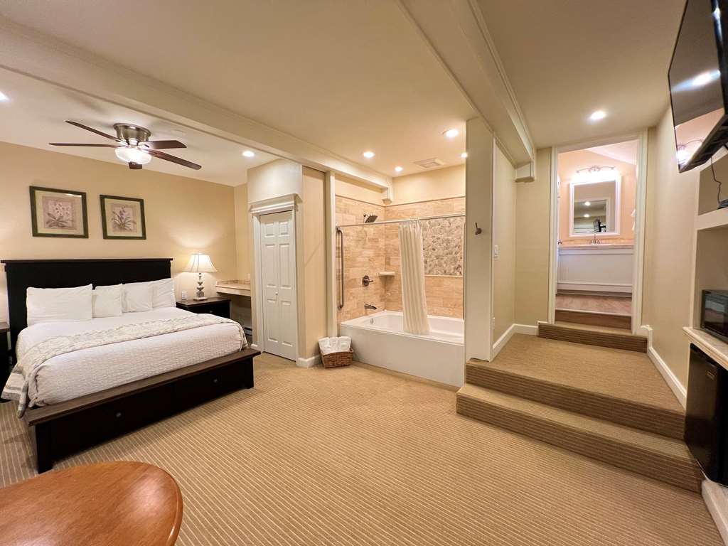 Best Western Grandma's Feather Bed Image