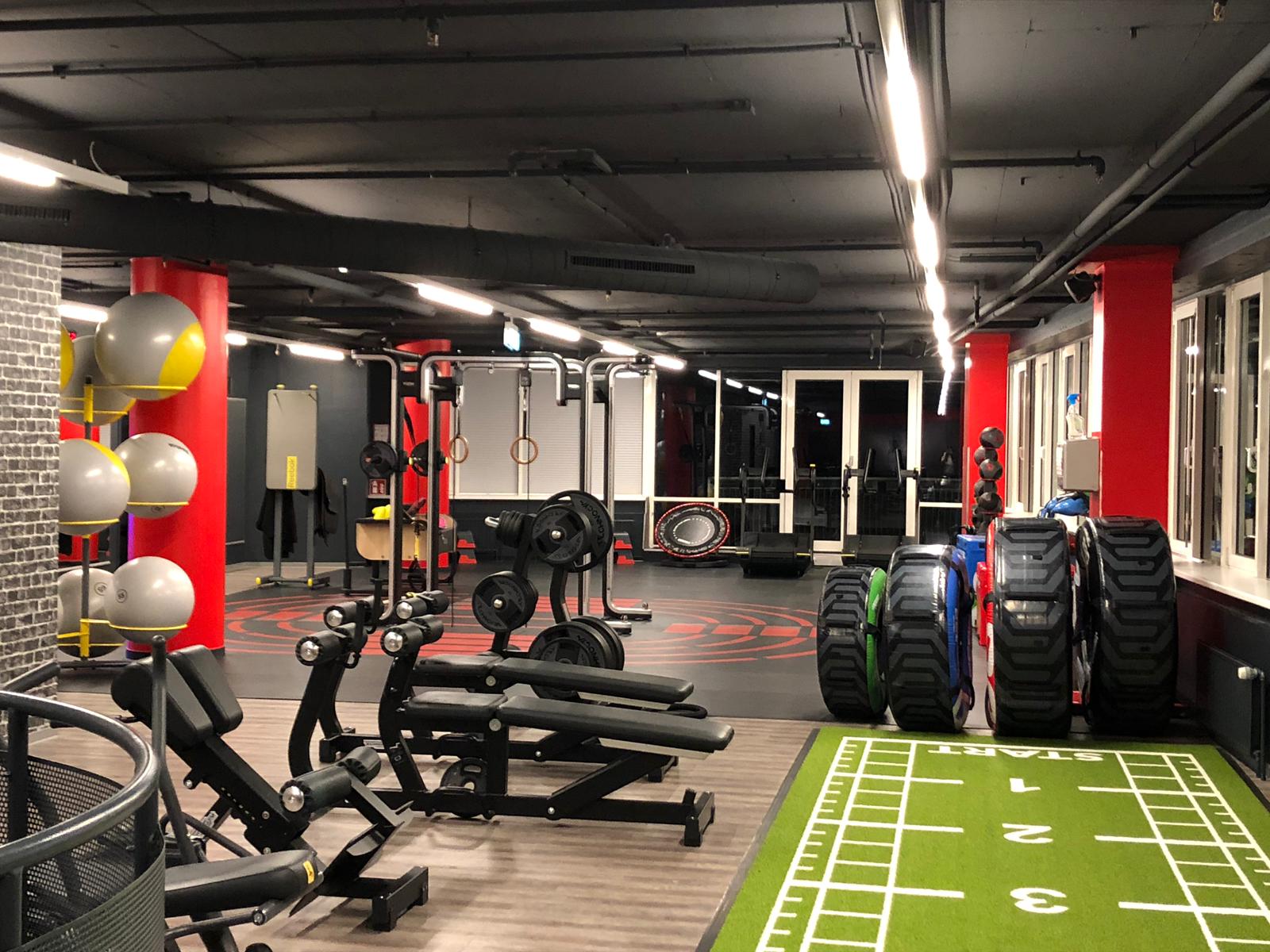 Bilder Fitnessstudio Clever Fit