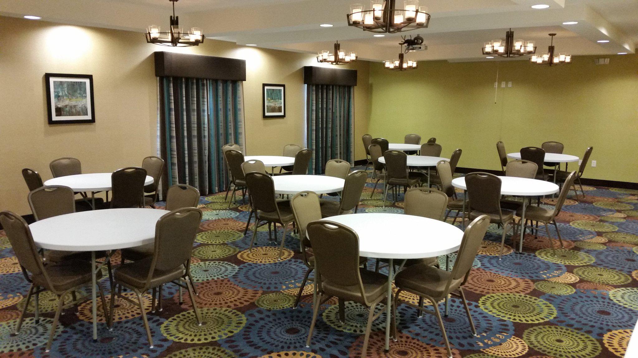 Holiday Inn Express & Suites Atascocita - Humble - Kingwood Photo