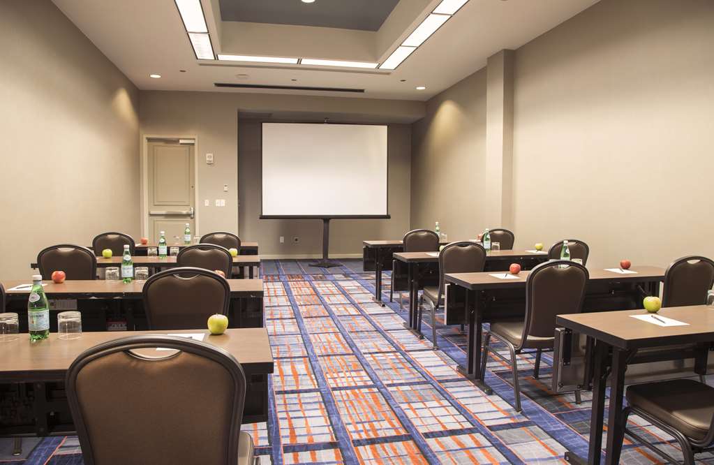 Hilton Atlanta Airport Image