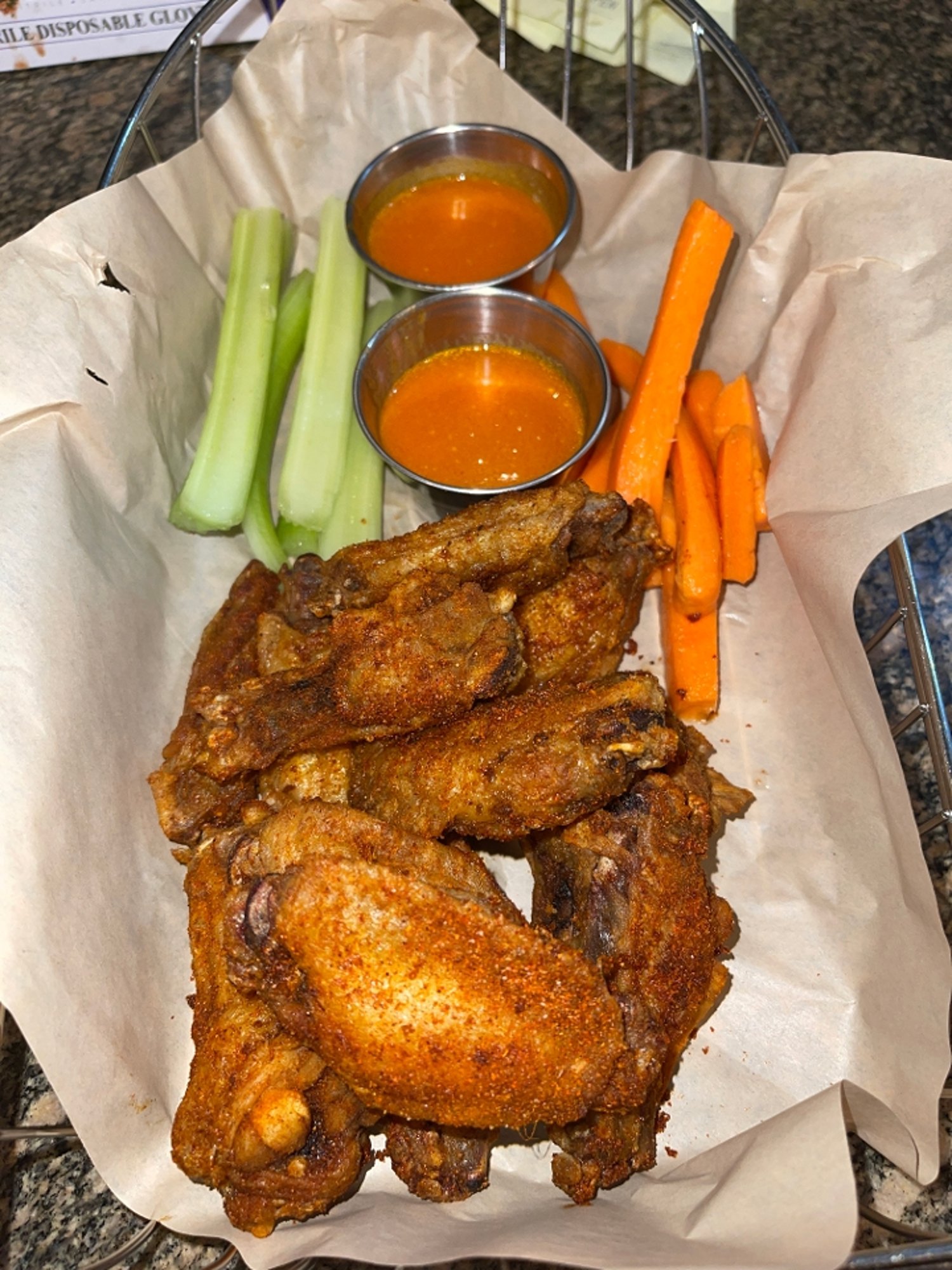 1 DZ Chicken Wings