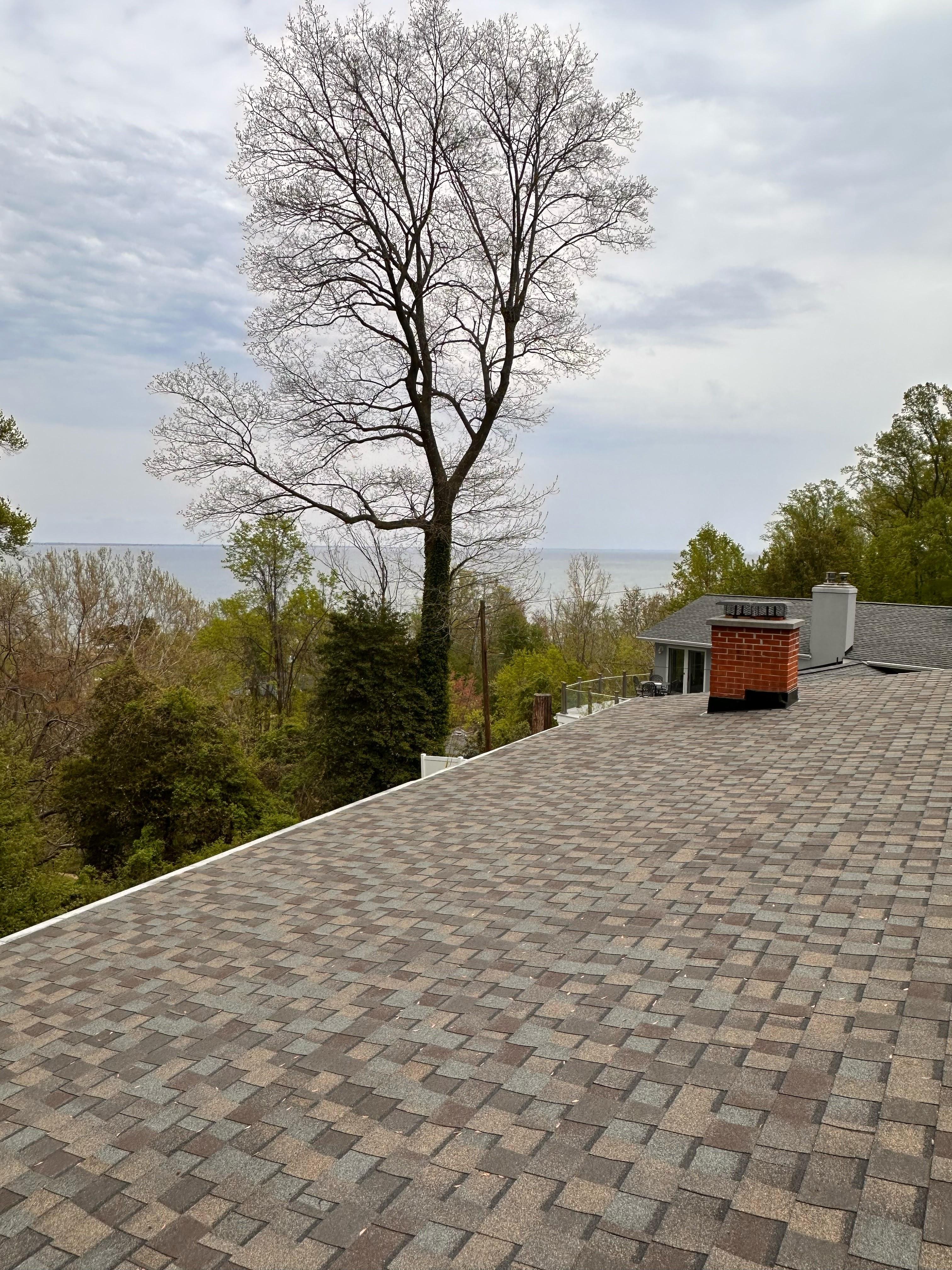 HF Roofing Contractor Image