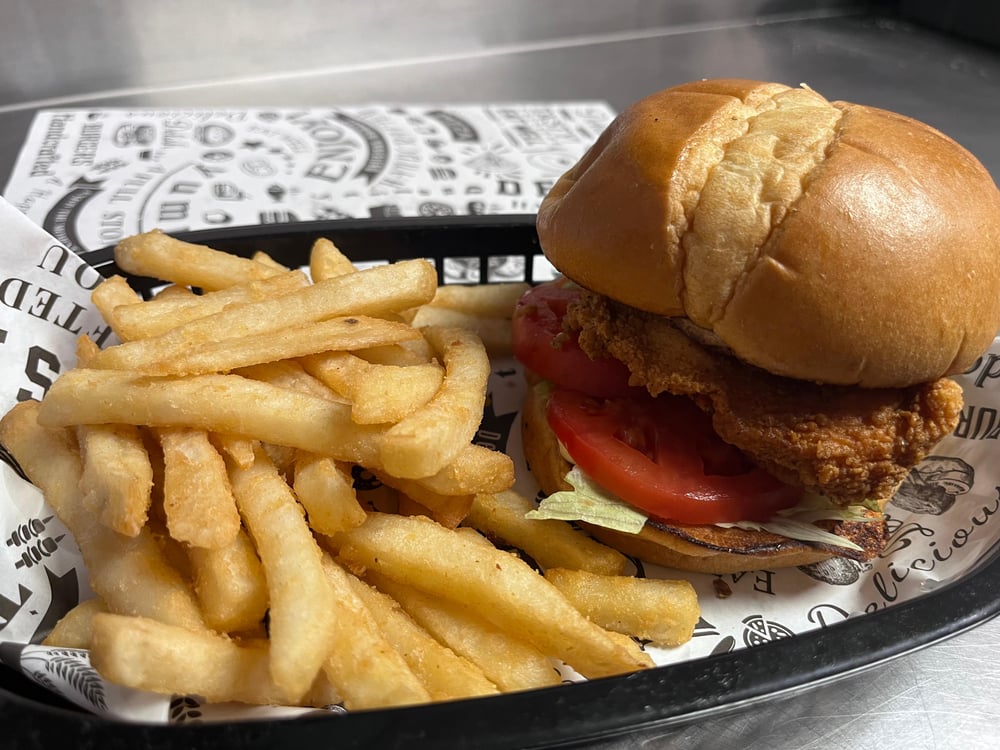 Big Cluck (Crispy) + FRIES