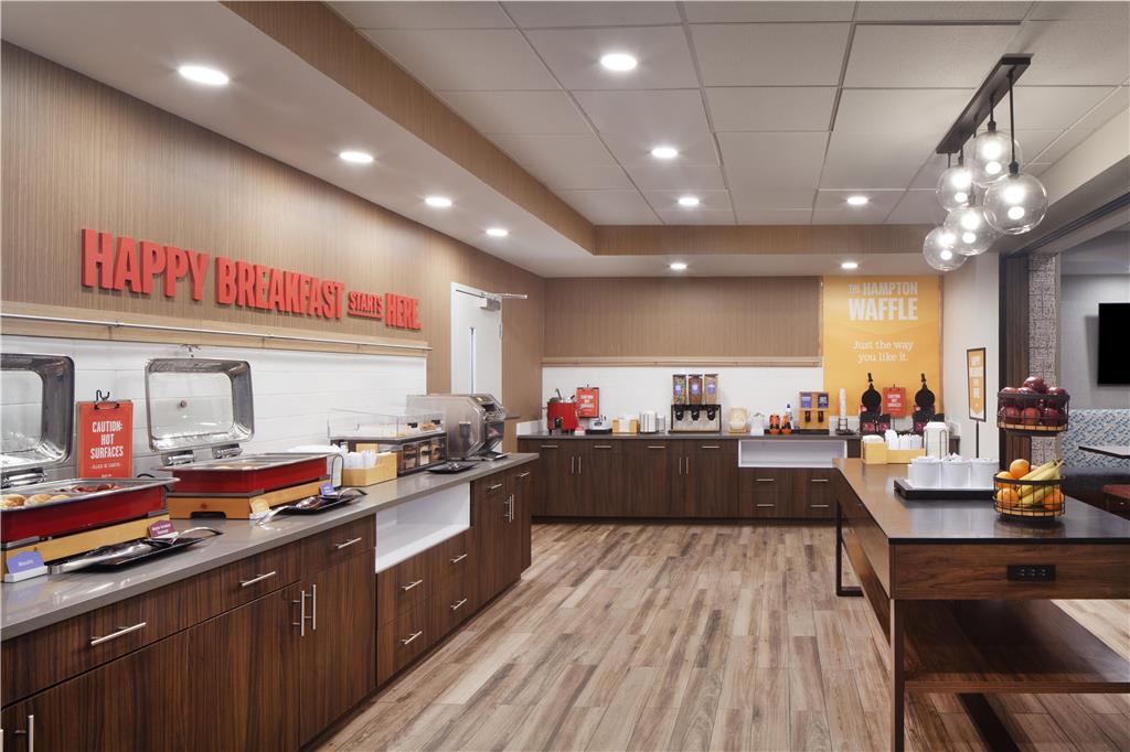 Hampton Inn Evergreen Image