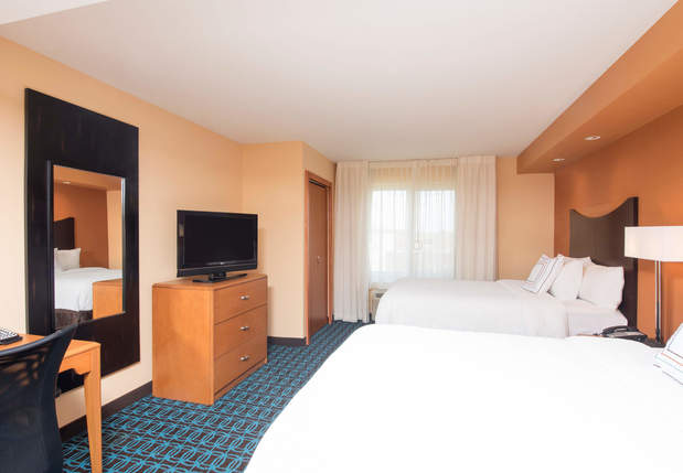 Images Fairfield Inn & Suites by Marriott Omaha Downtown
