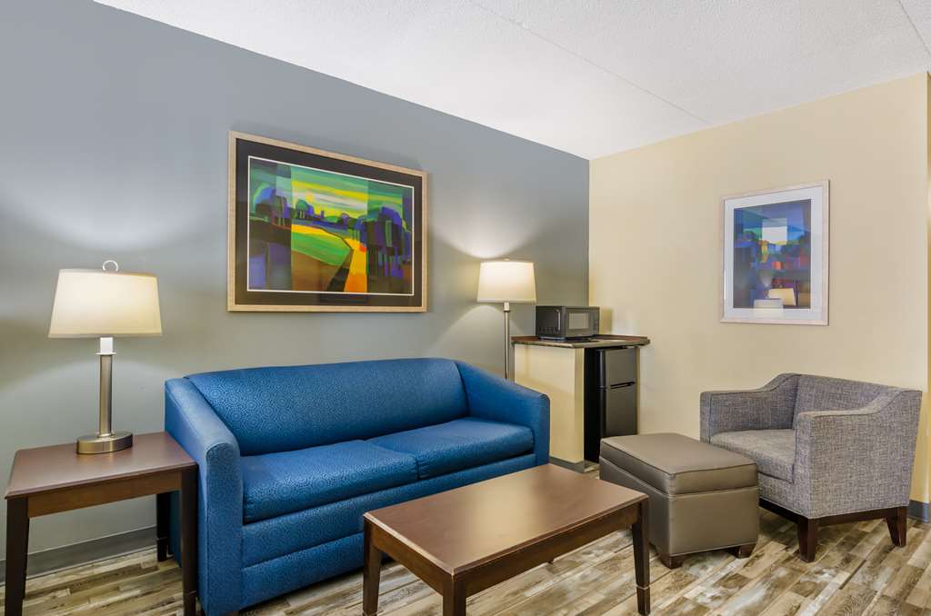 Best Western Plus Waynesboro Inn & Suites Conference Center Image