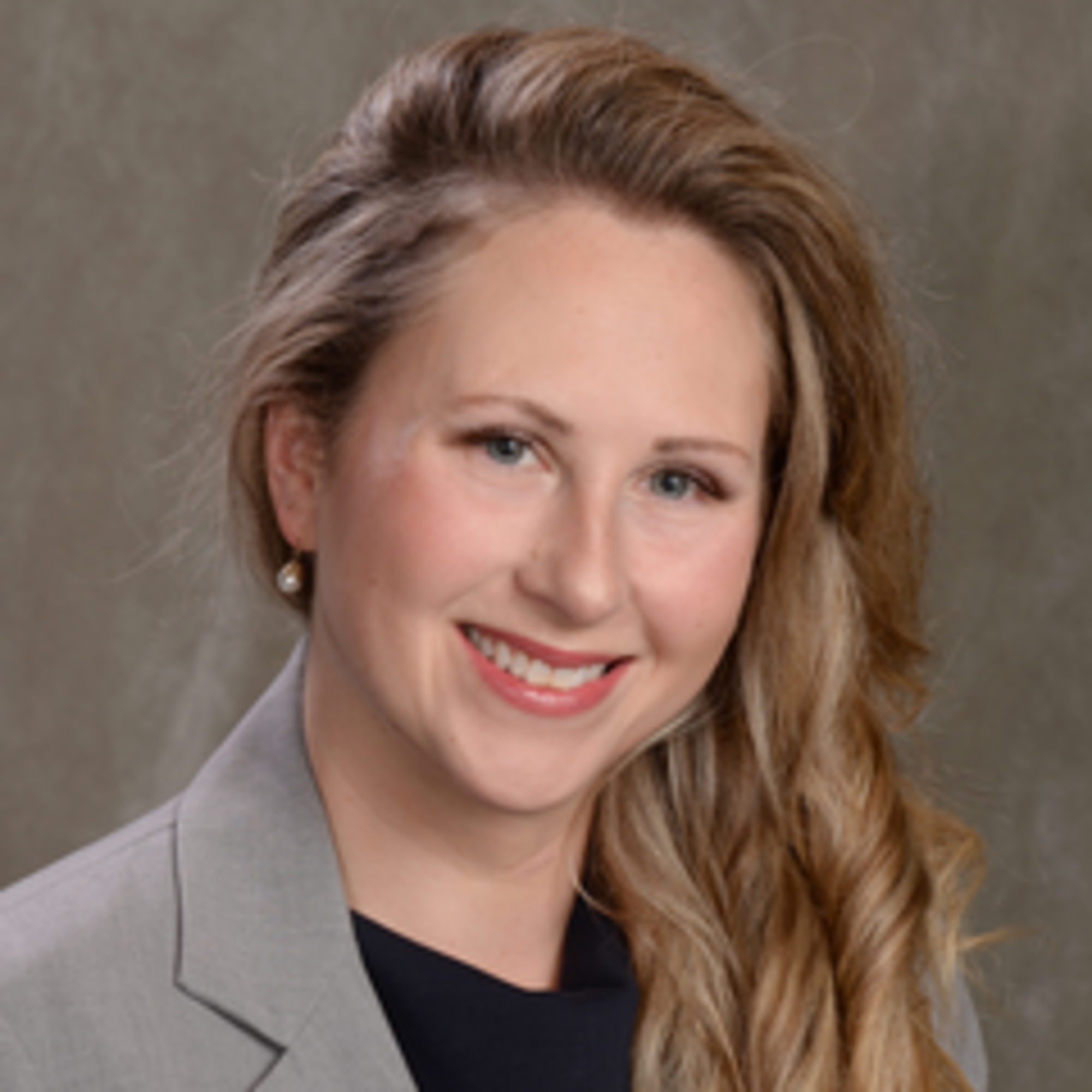 Edward Jones - Financial Advisor: Tess Dahl