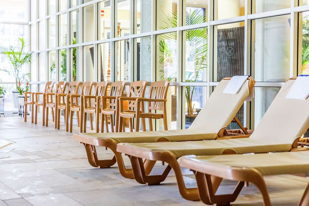Hampton Inn Virginia Beach-Oceanfront North Image