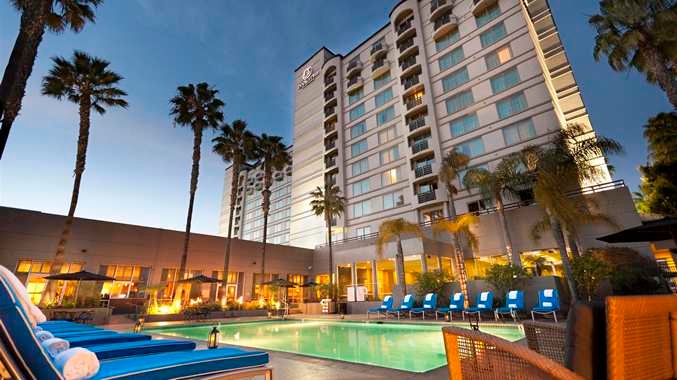 DoubleTree by Hilton Hotel San Diego - Mission Valley Photo