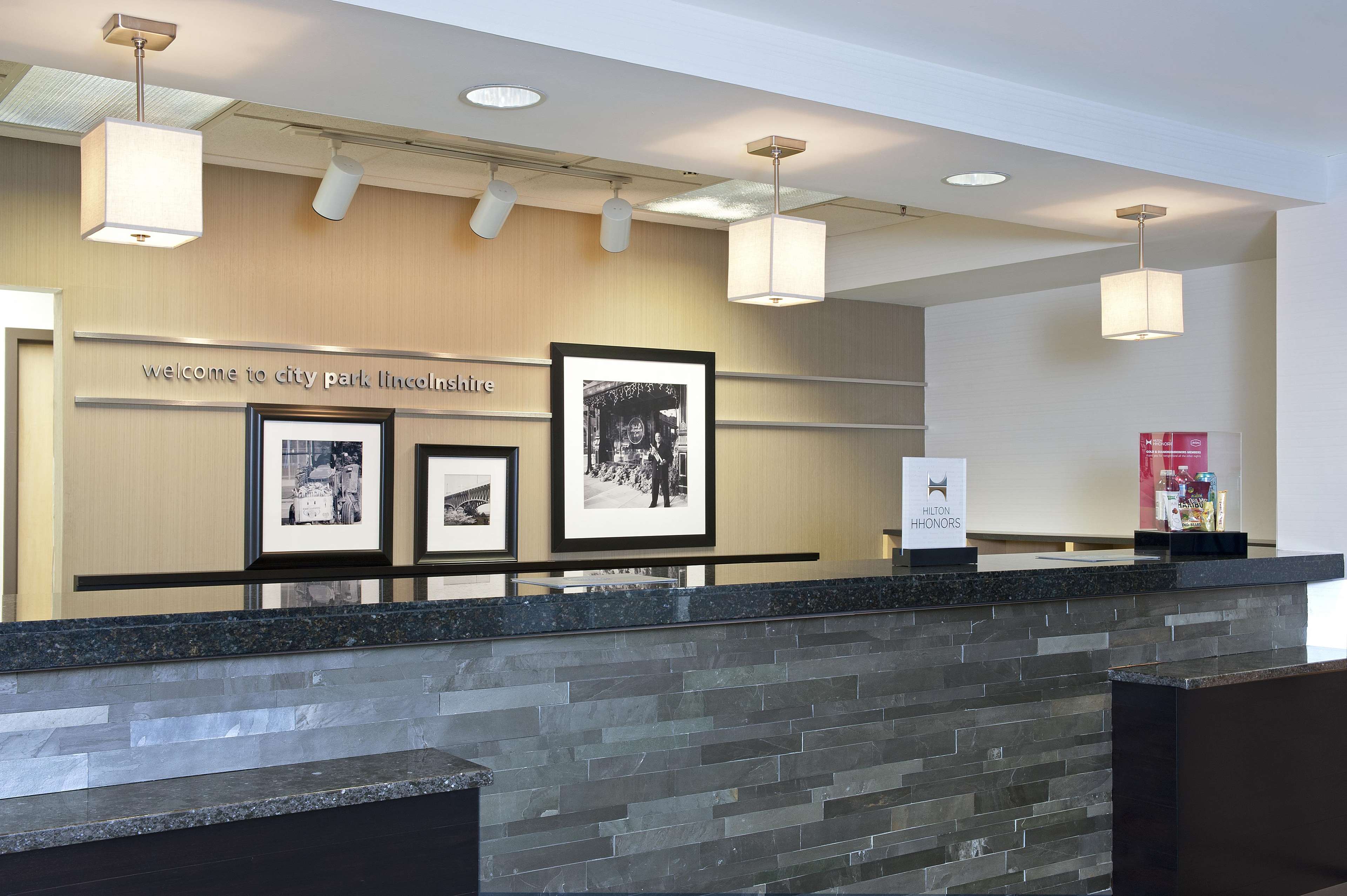 Hampton Inn & Suites Chicago/Lincolnshire Photo