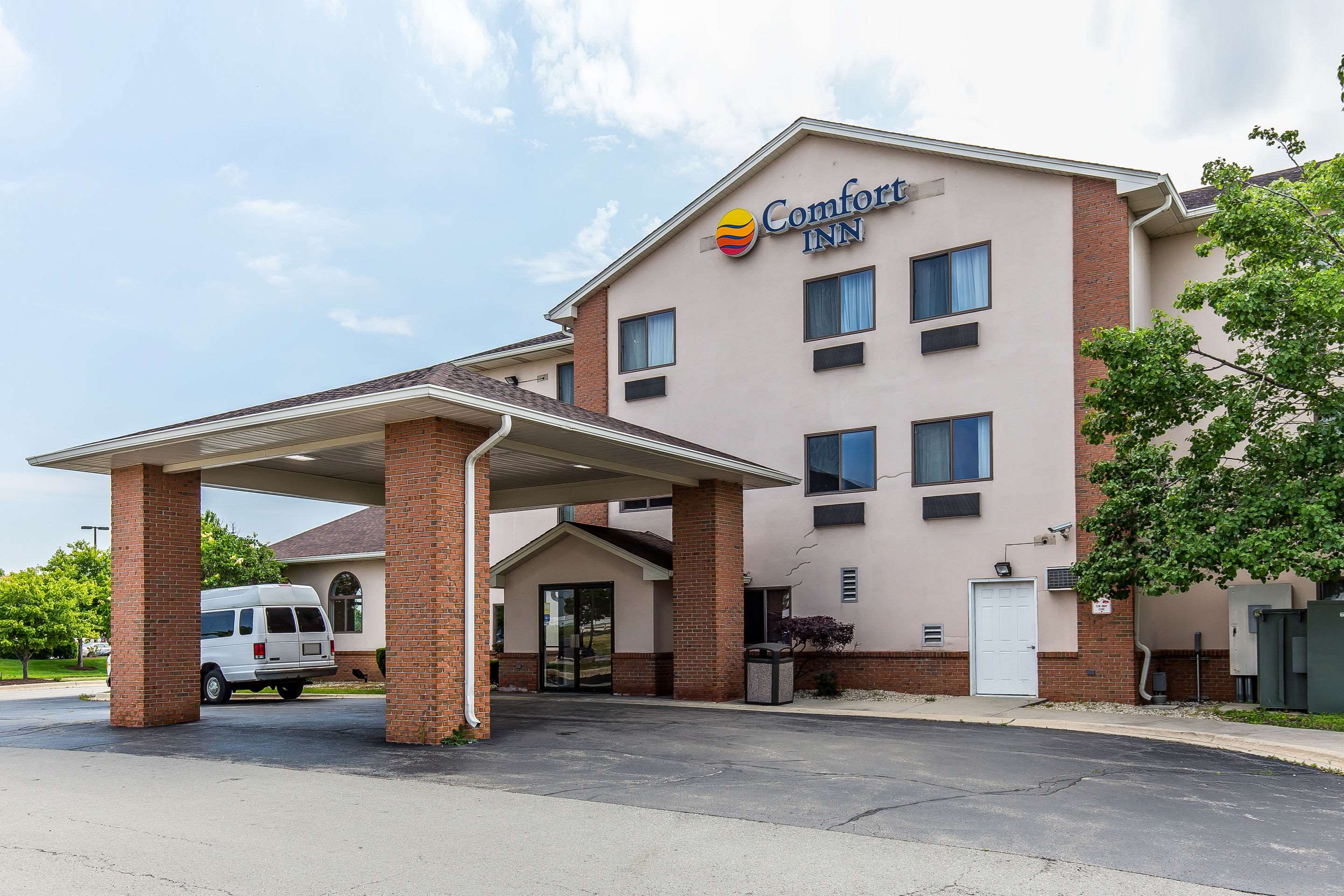 Comfort Inn Romeoville - Bolingbrook Photo