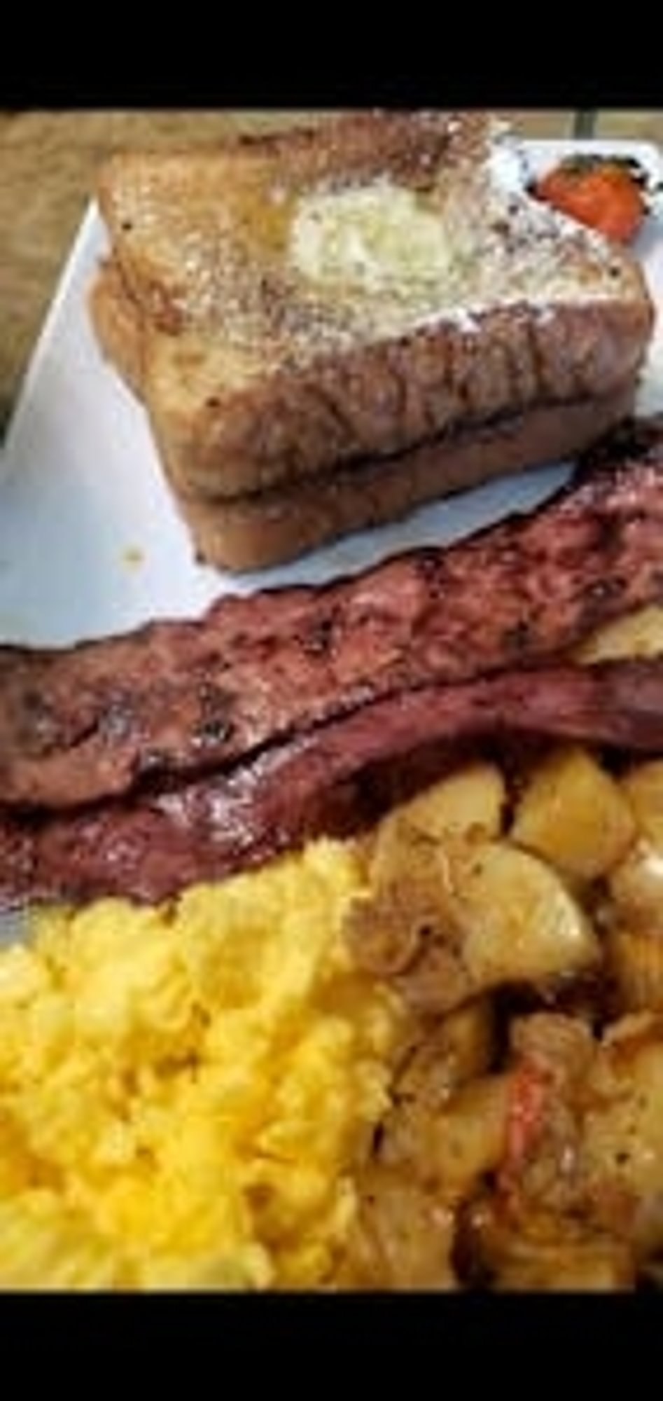 Bistro Big Breakfast (French Toast)