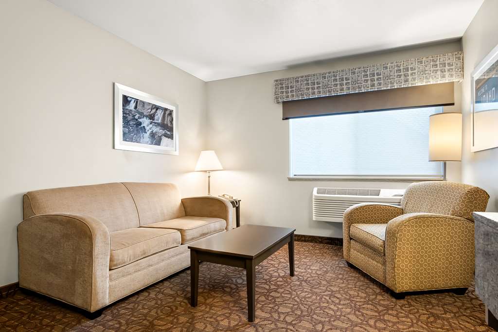 Best Western Sawtooth Inn & Suites Image