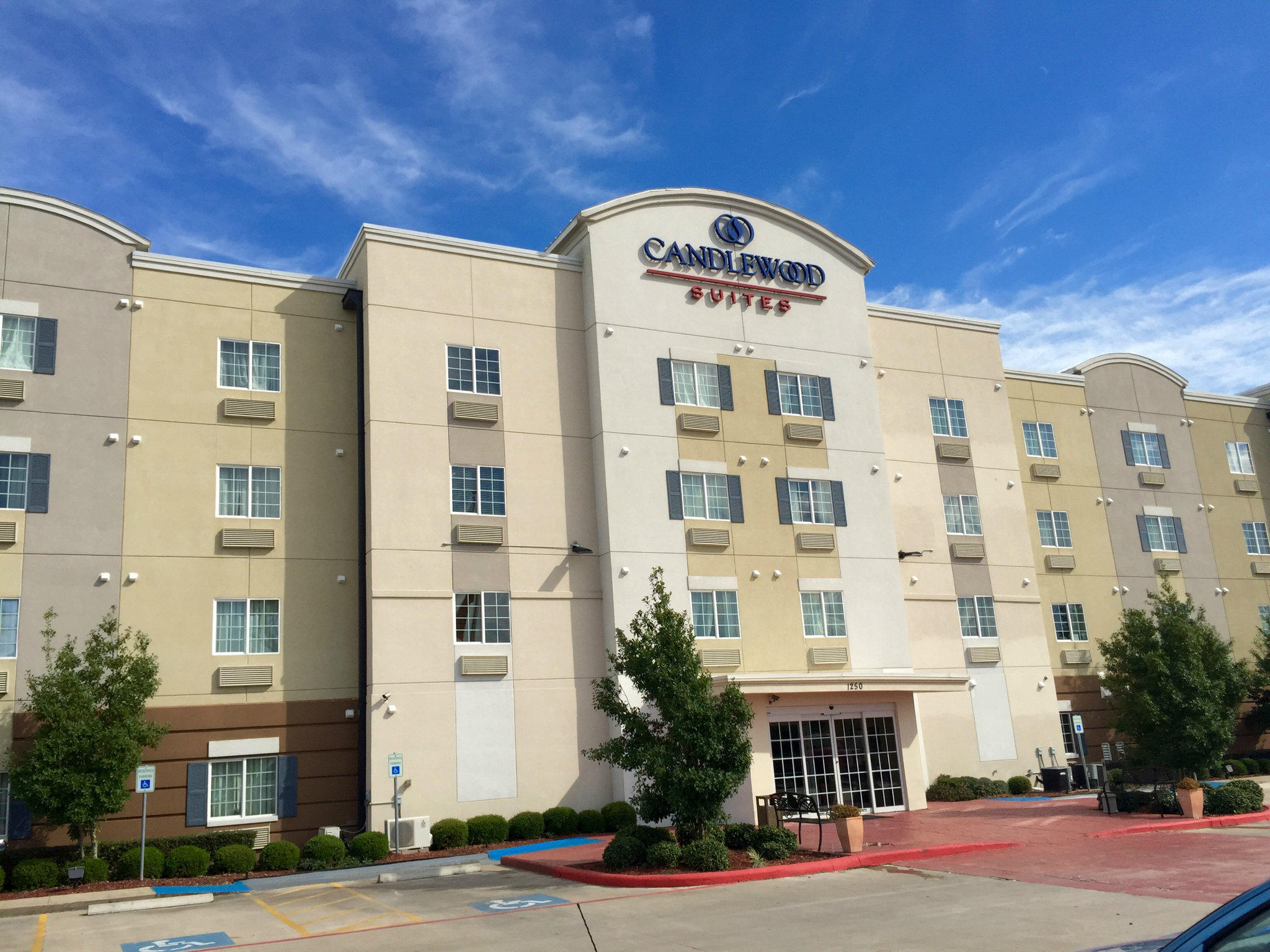 Candlewood Suites la Porte Photo