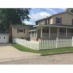 Robert Michaels Real Estate Logo