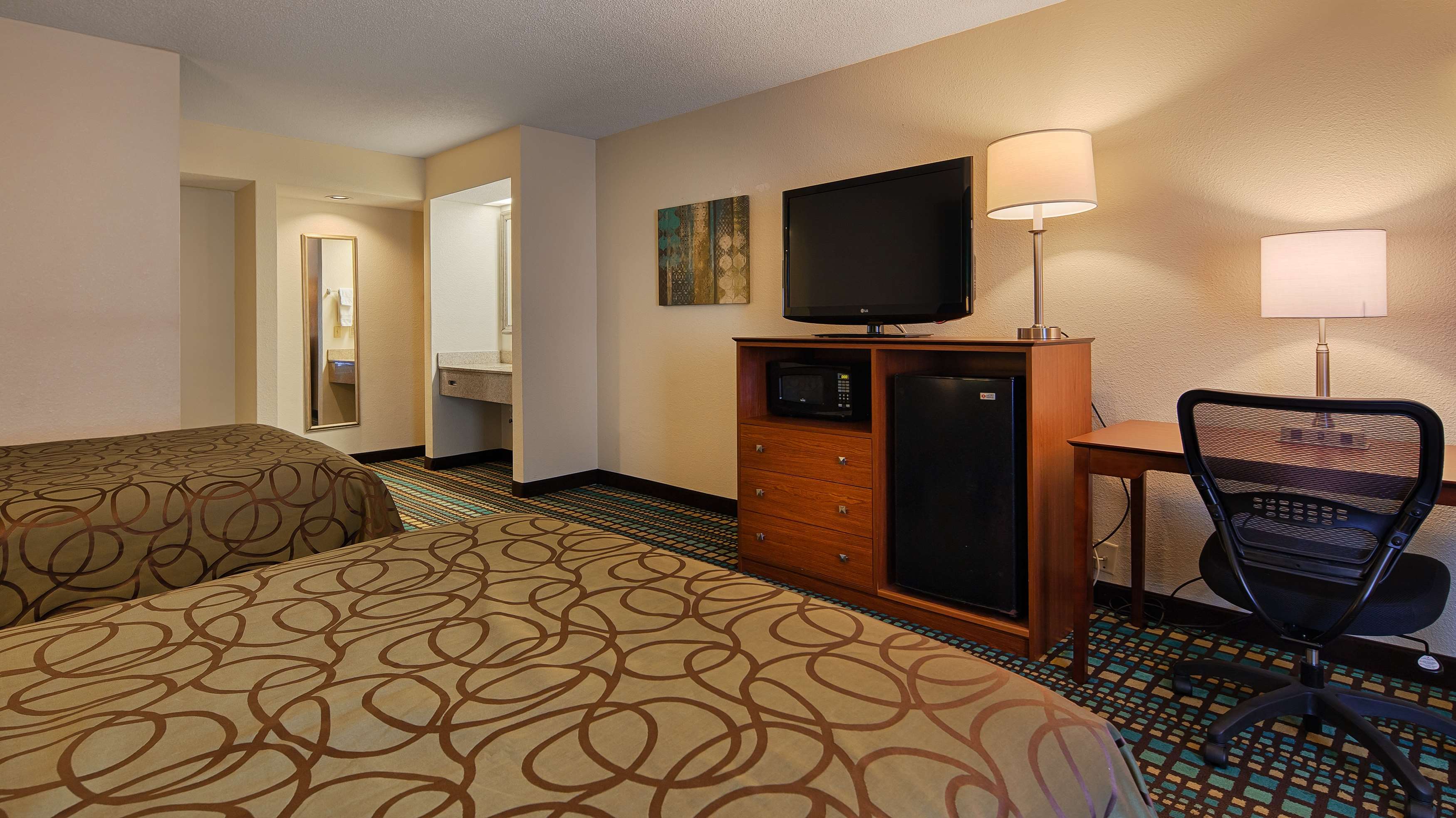 Best Western Tallahassee-Downtown Inn & Suites Photo