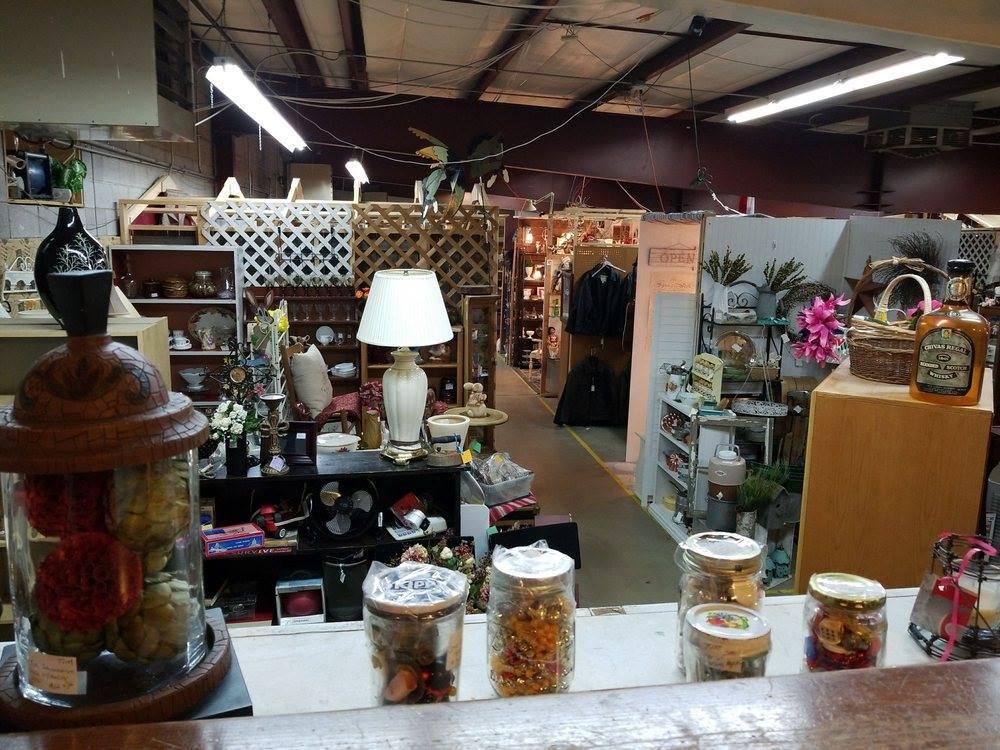 Lafayette Collectibles & Flea Market Photo