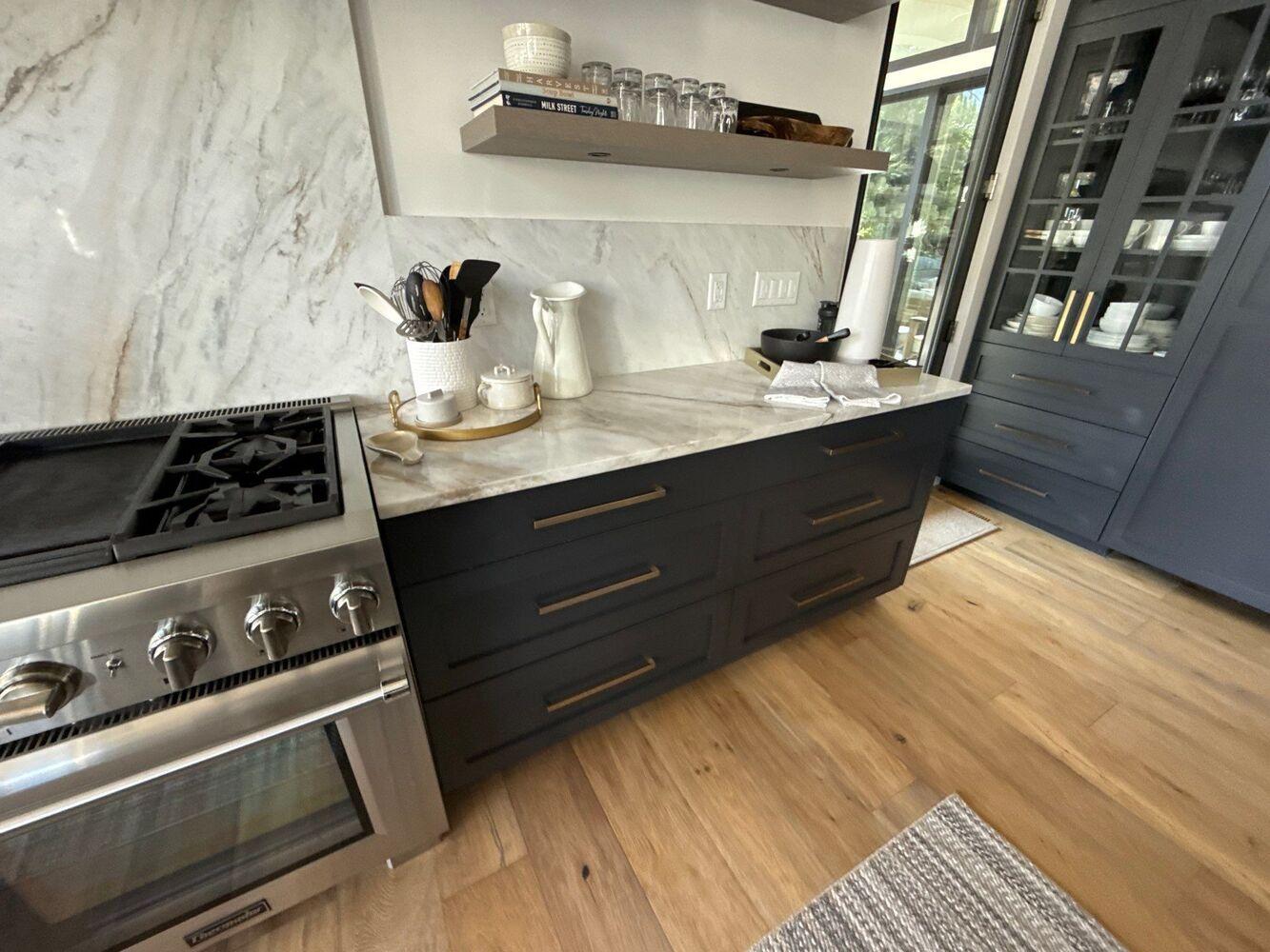 SwiftHand Painting Image