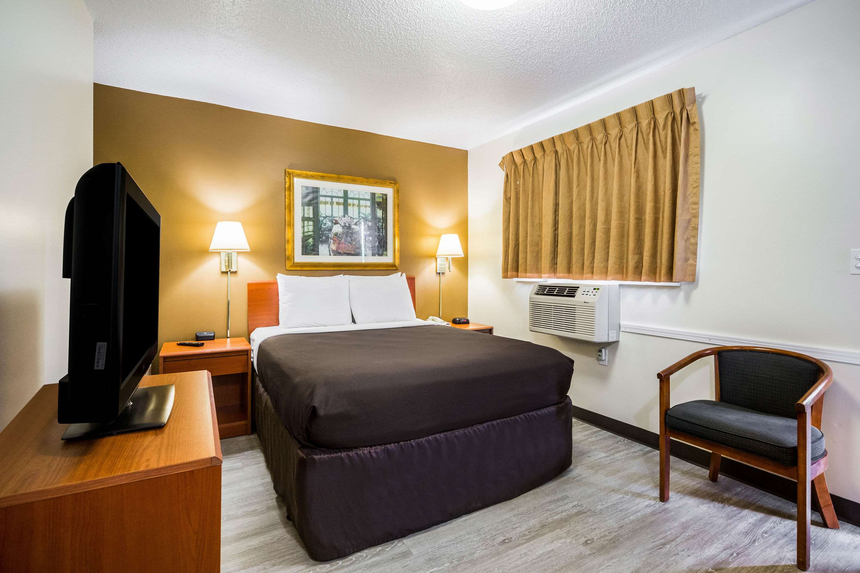 Suburban Extended Stay Hotel Biloxi North Area Photo