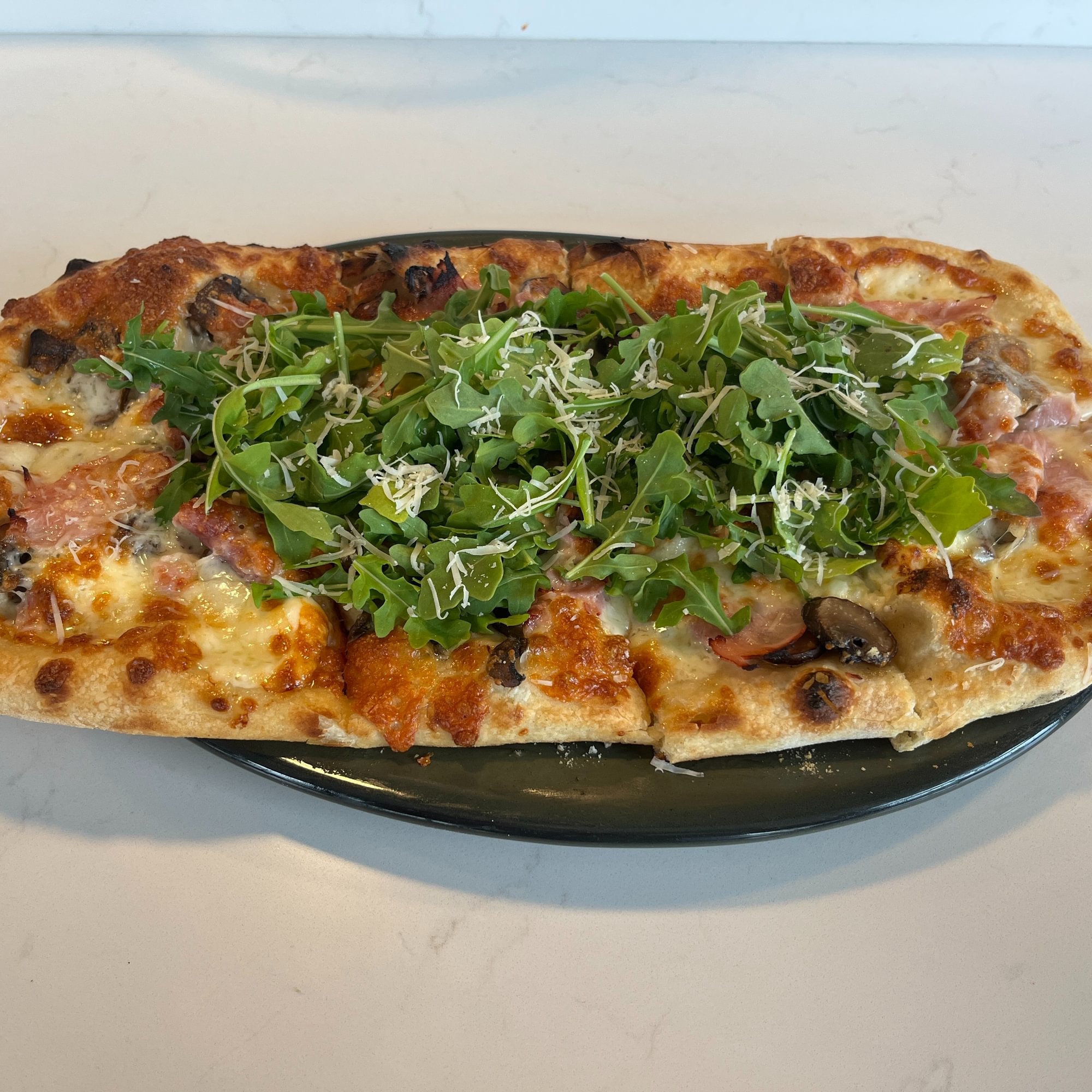 Mushroom & Prosciutto Cotto Bianca Pizza