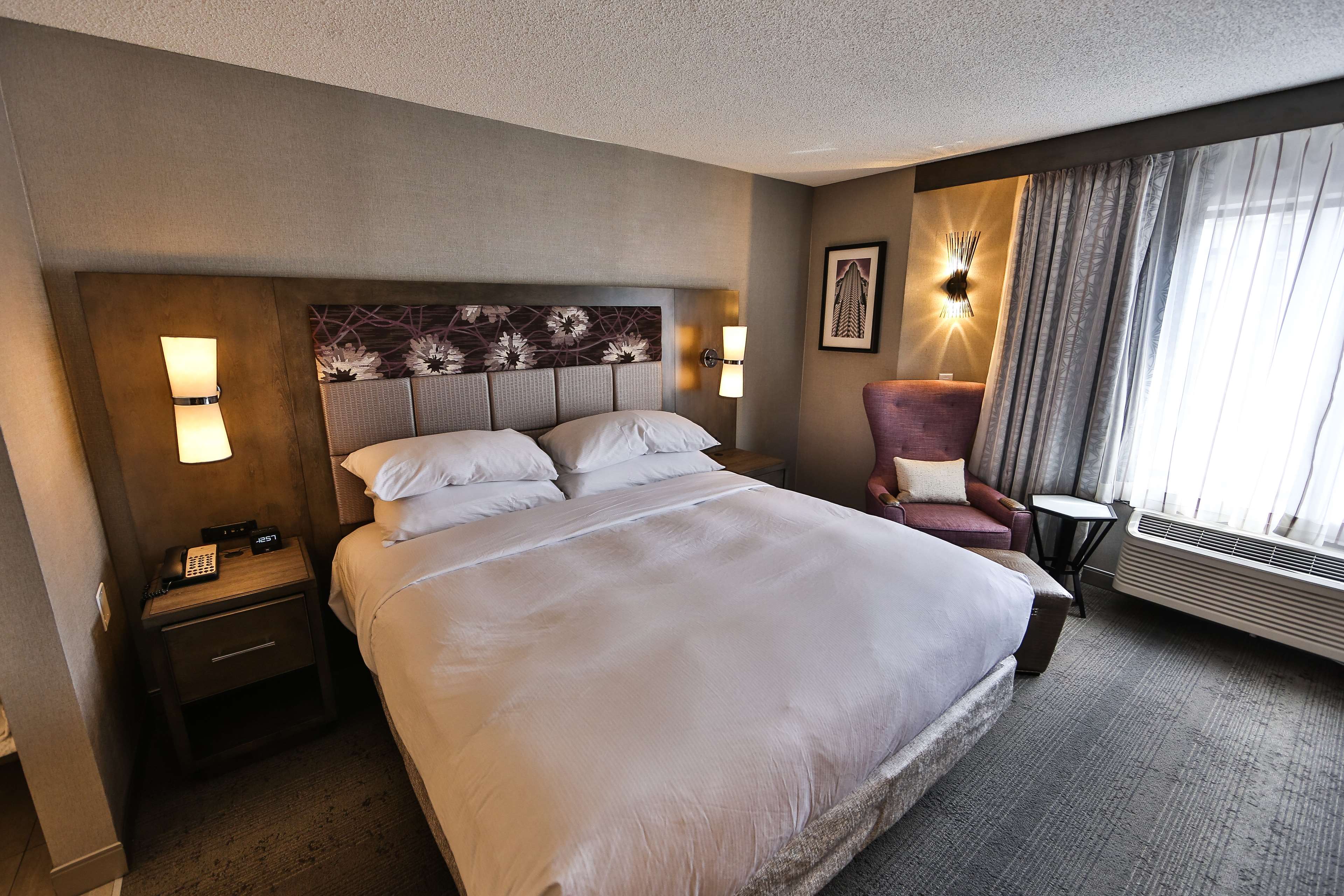 DoubleTree by Hilton Hotel Atlanta - Alpharetta Photo