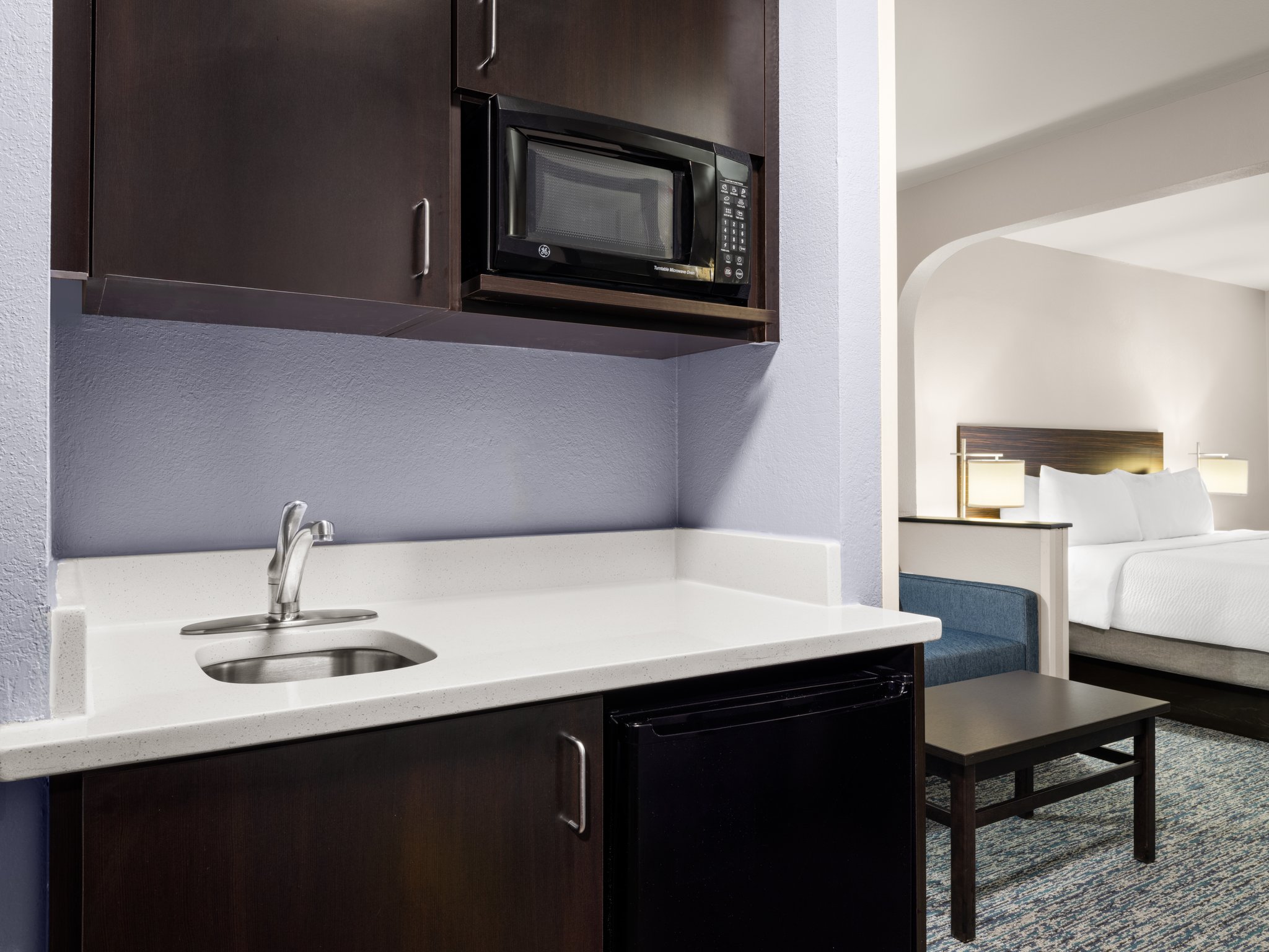 Garner Hotel Topeka West by IHG Image