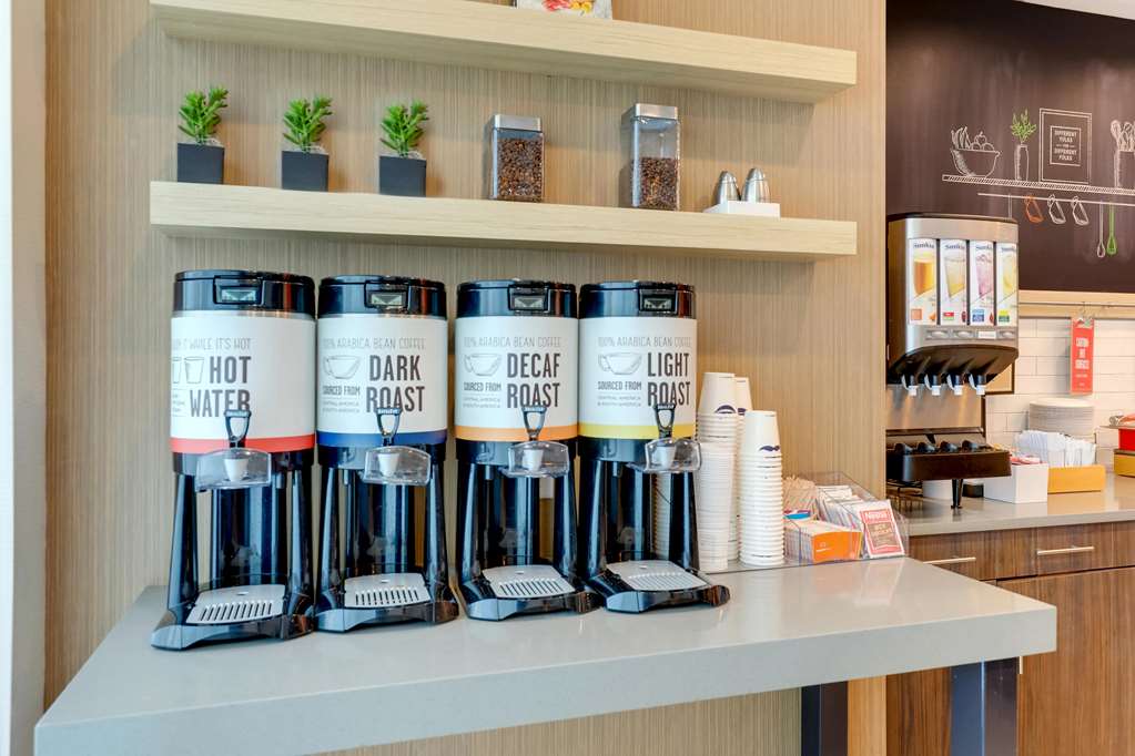 Hampton Inn & Suites Weatherford Image