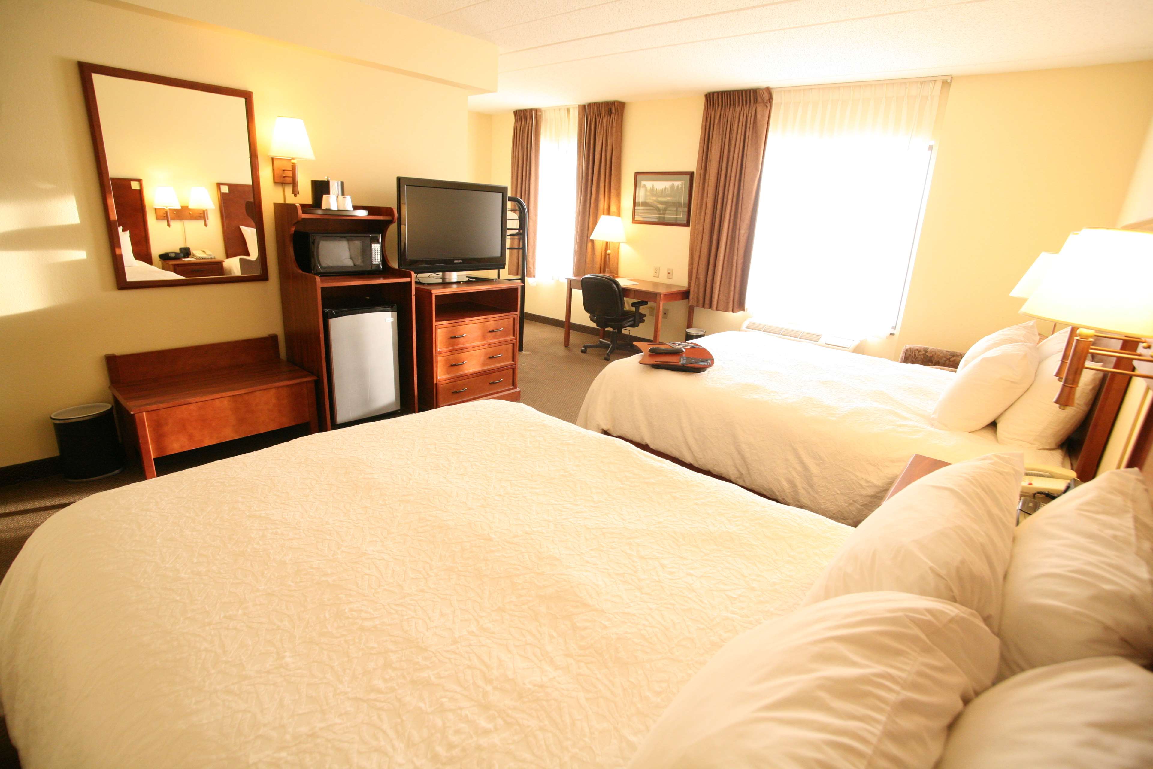 Hampton Inn & Suites Bemidji Photo