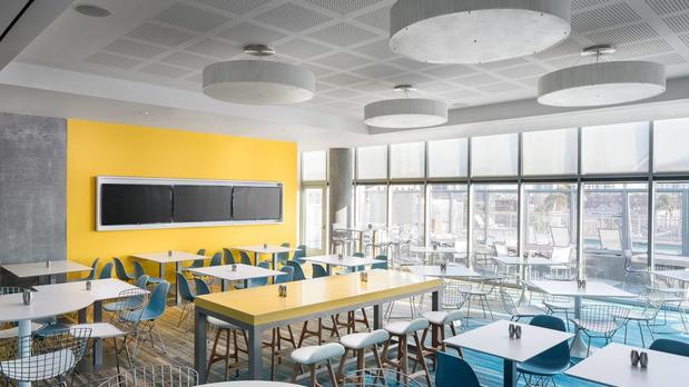 Images SpringHill Suites by Marriott San Diego Downtown/Bayfront