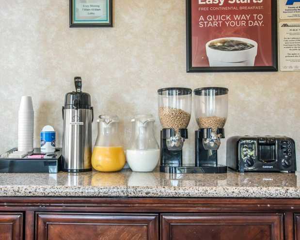 Images Econo Lodge