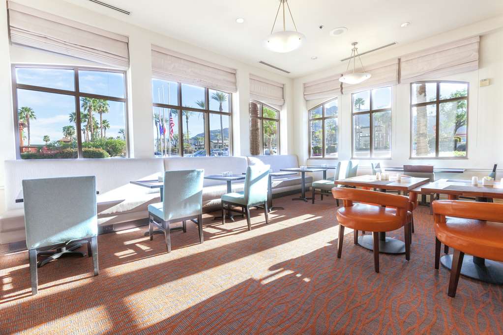 Hilton Garden Inn Palm Springs/Rancho Mirage Image