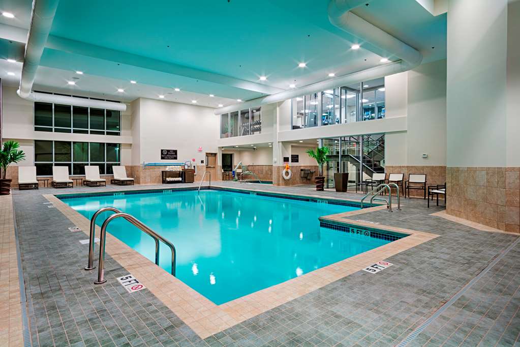 DoubleTree by Hilton Hotel Bristol, Connecticut Image