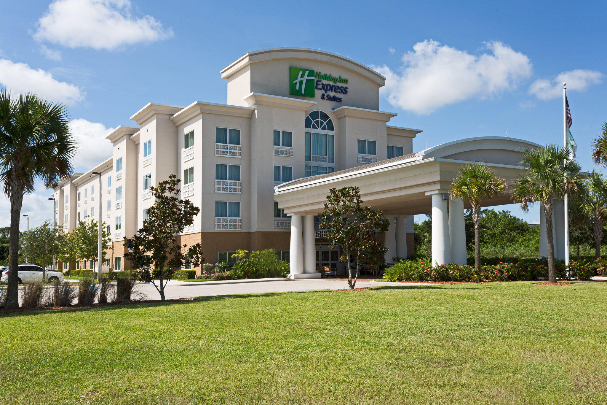 Holiday Inn Express & Suites Fort Pierce West Photo