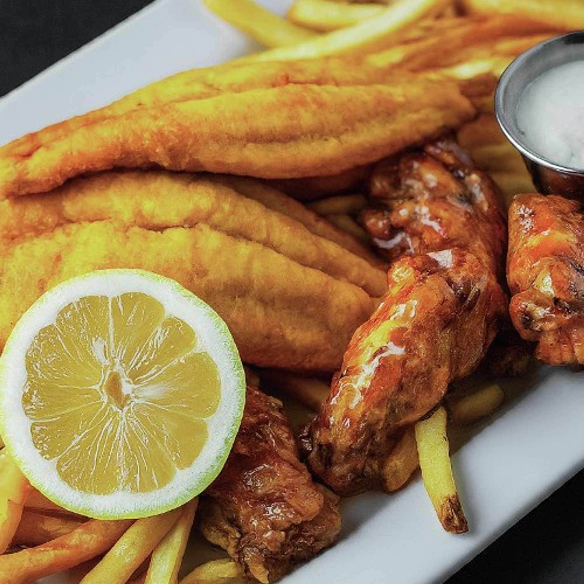 2 Pieces Fish & 5 Pieces Wings Combo