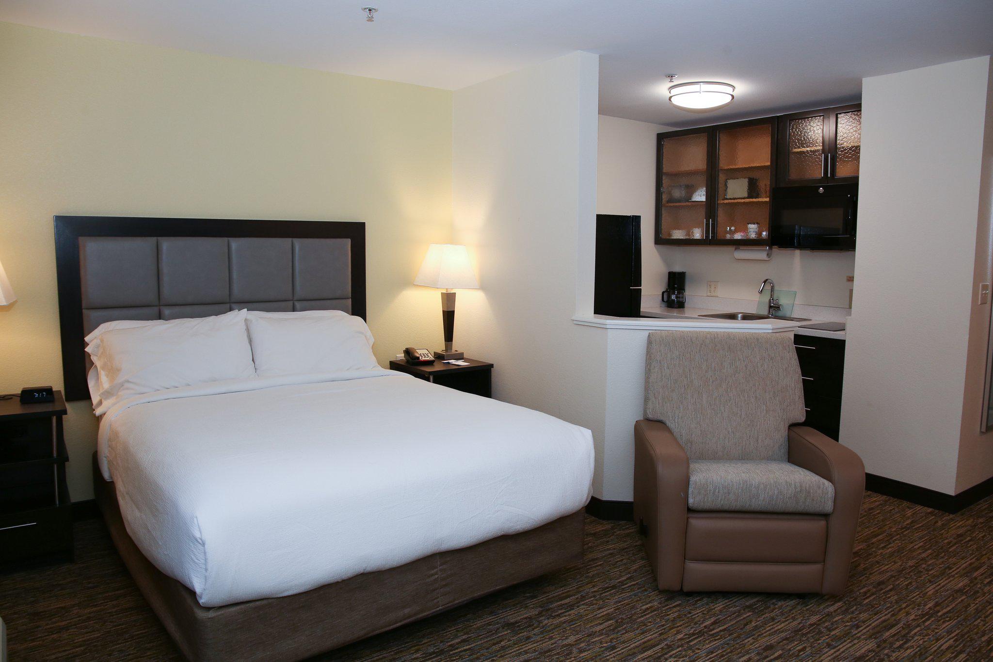 Candlewood Suites Portland - Scarborough Photo