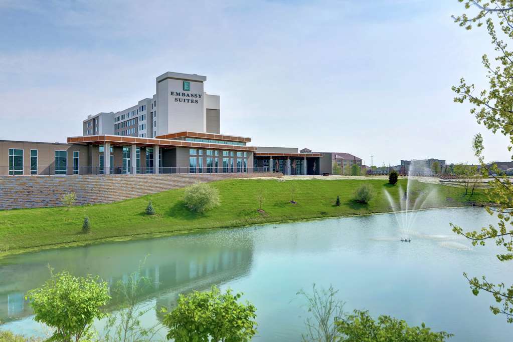 Embassy Suites by Hilton Plainfield Indianapolis Airport Image