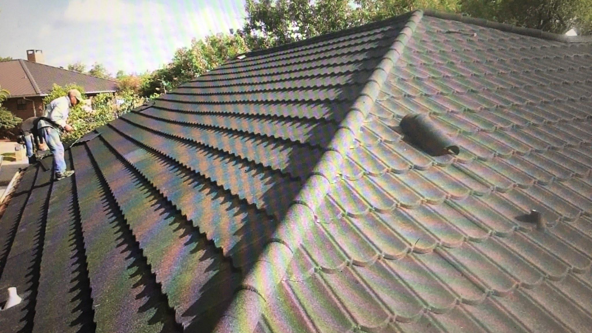J & M Roofing Image