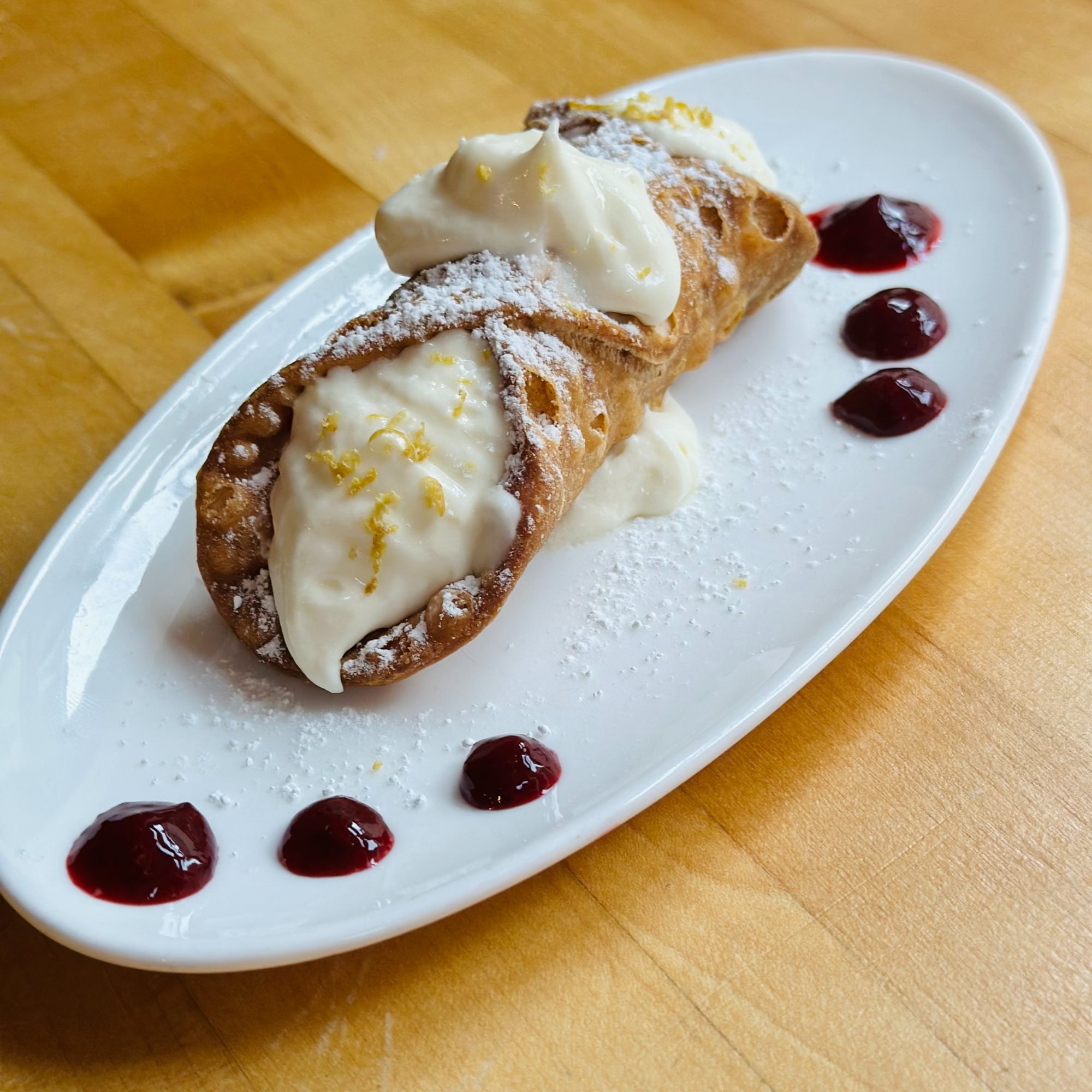 Specialty Cannoli