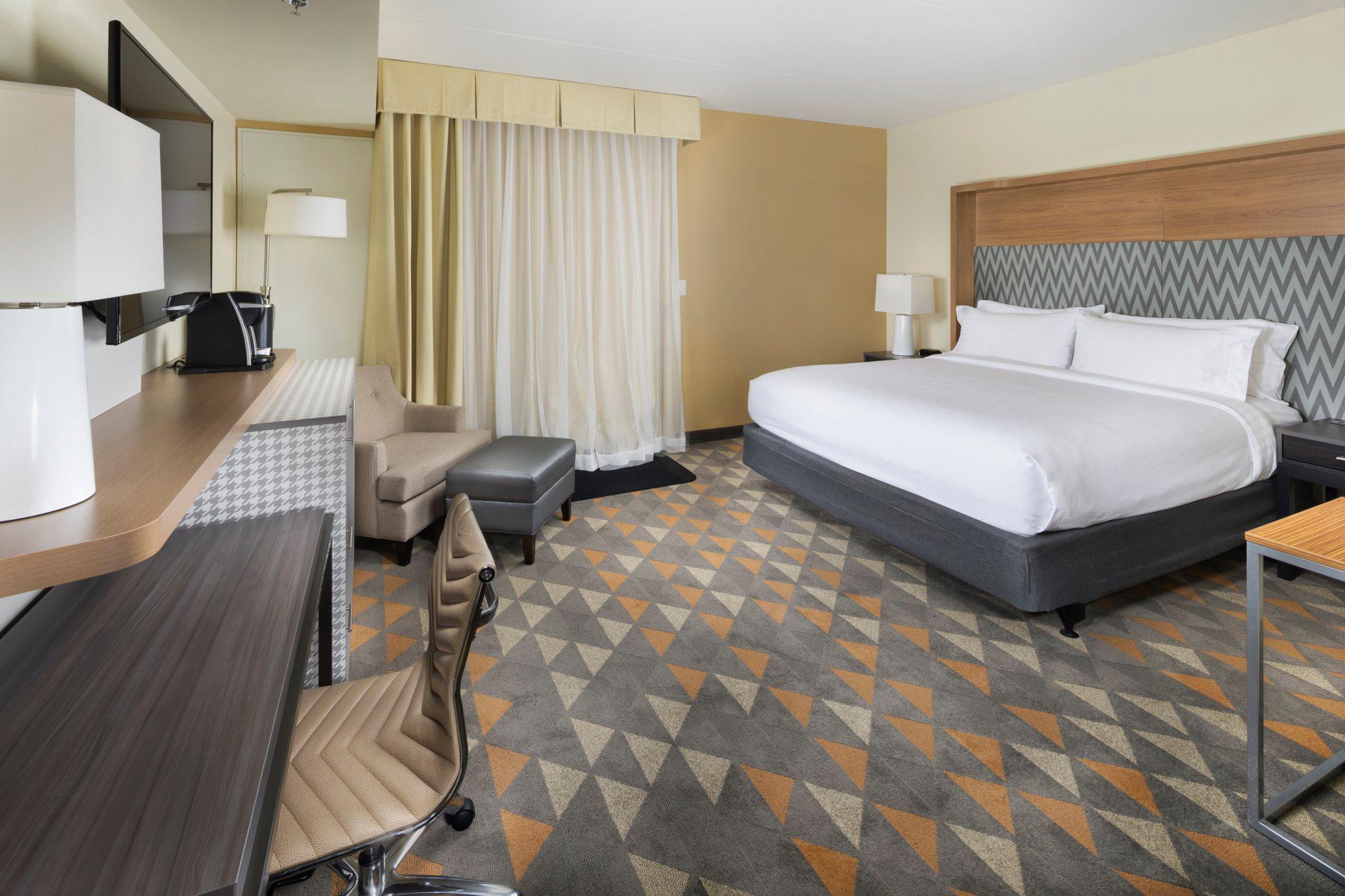 Holiday Inn & Suites Asheville-Biltmore Village Area Photo