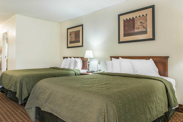 Images Rodeway Inn