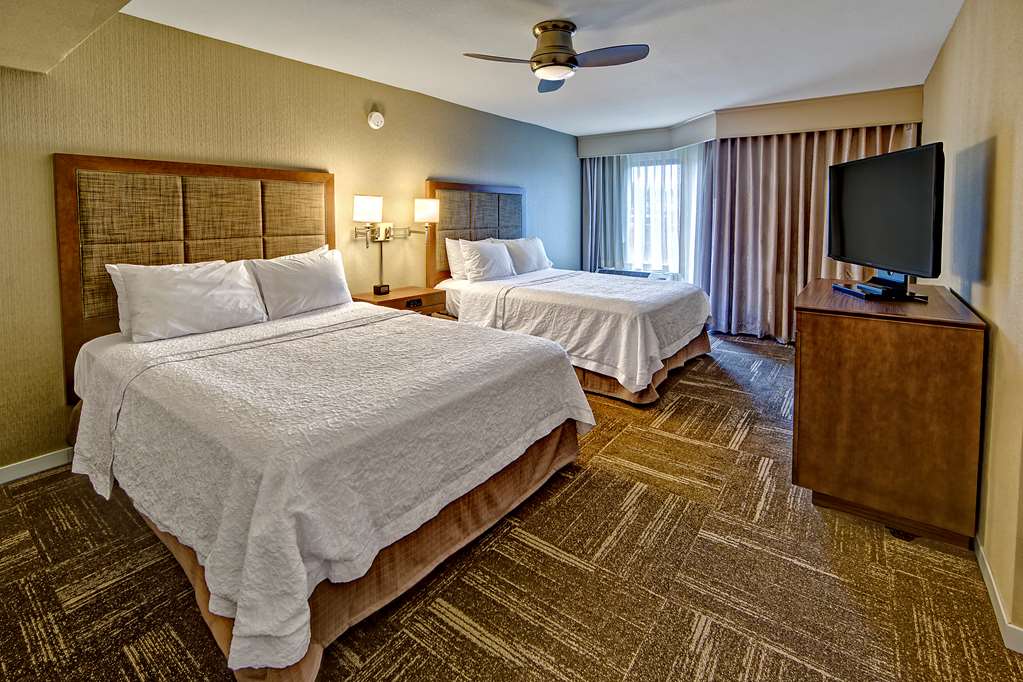 Hampton Inn & Suites Asheville Airport Image