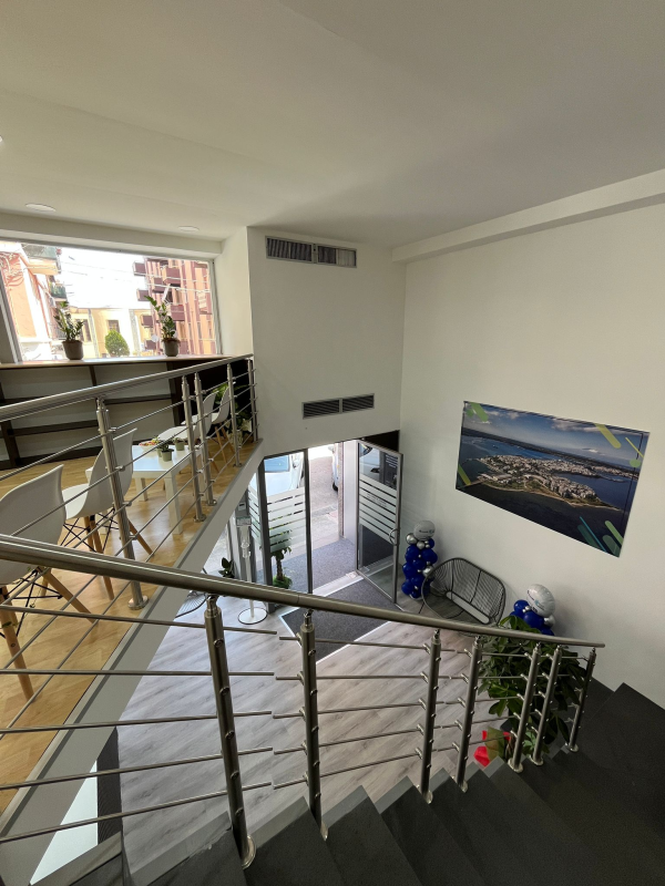 Gallery thumbnail