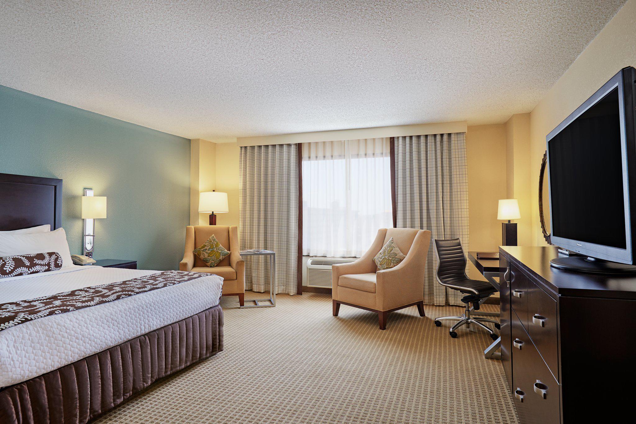 Crowne Plaza Atlanta-Airport Photo