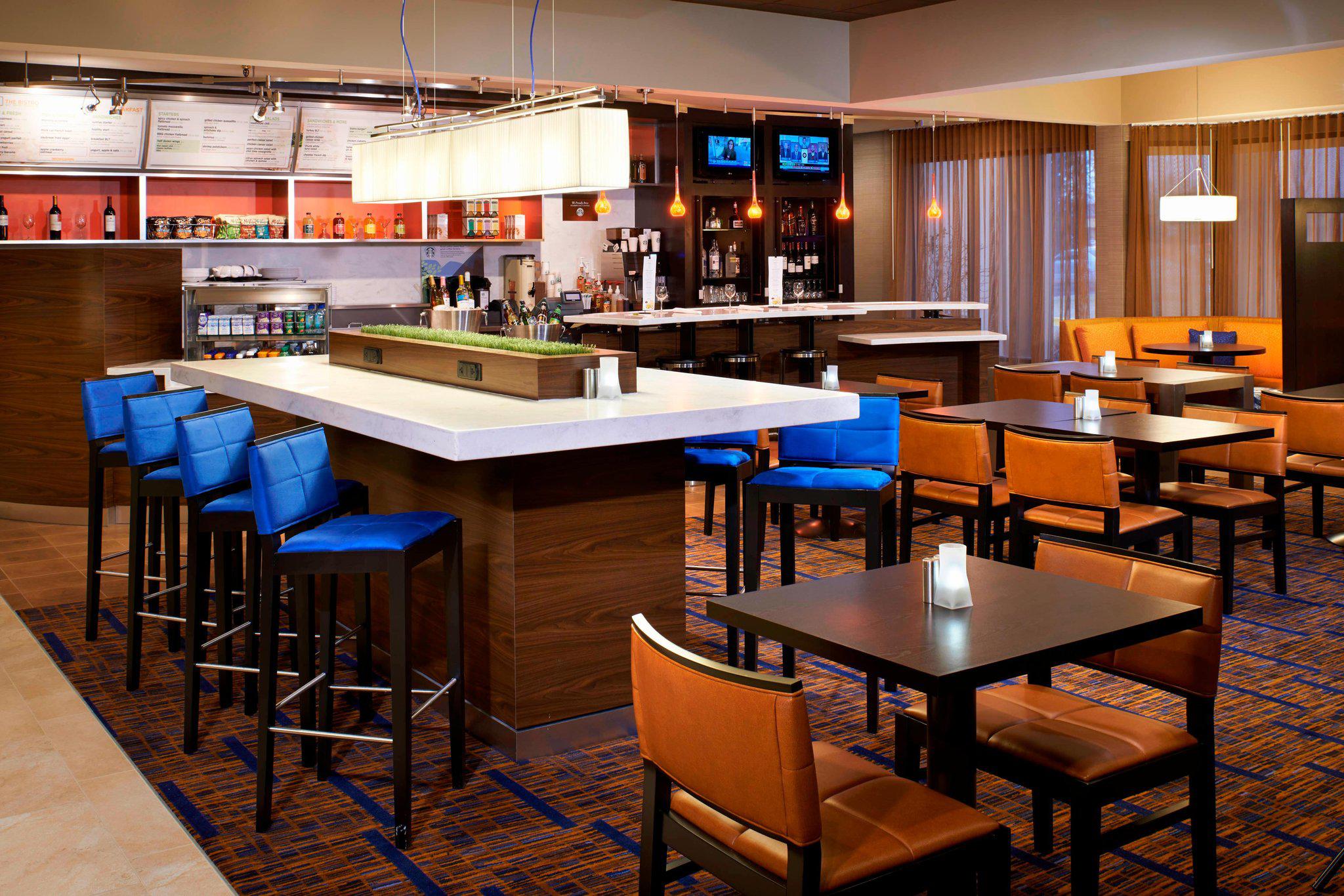 Courtyard by Marriott Chicago Arlington Heights/South Photo