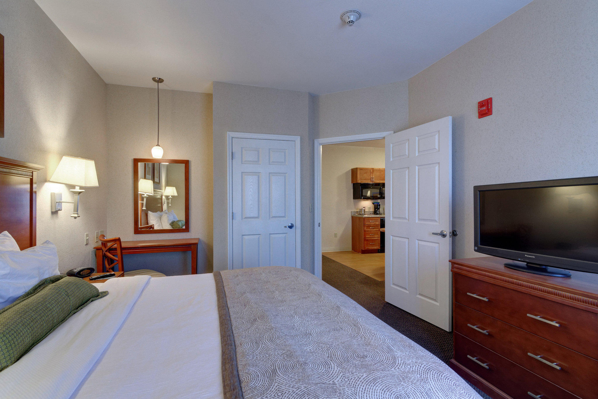 Candlewood Suites Enterprise Photo